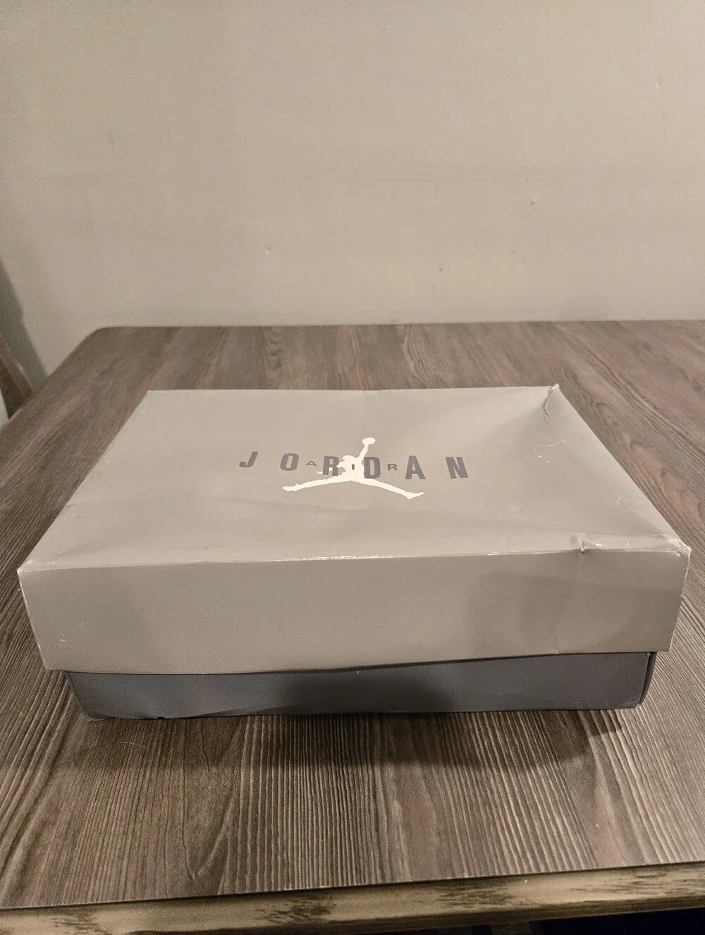 USED Nike Air Jordan 11 Retro Cool Grey Size 9